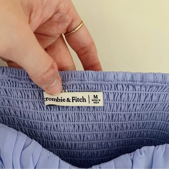 Abercrombie Puff-Sleeve Top - Picture 2 of 3